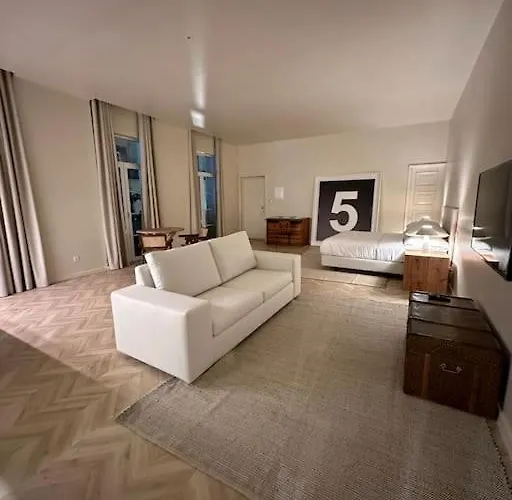 Downtown Collection Apartment